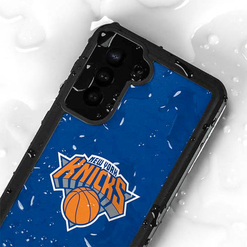NBA New York Knicks Distressed Galaxy S24 Waterproof Case